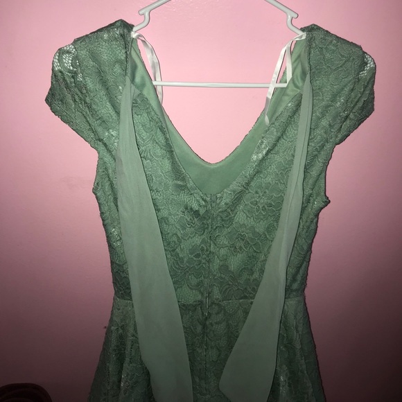 Sea foam green lace formal dress - Picture 4 of 5